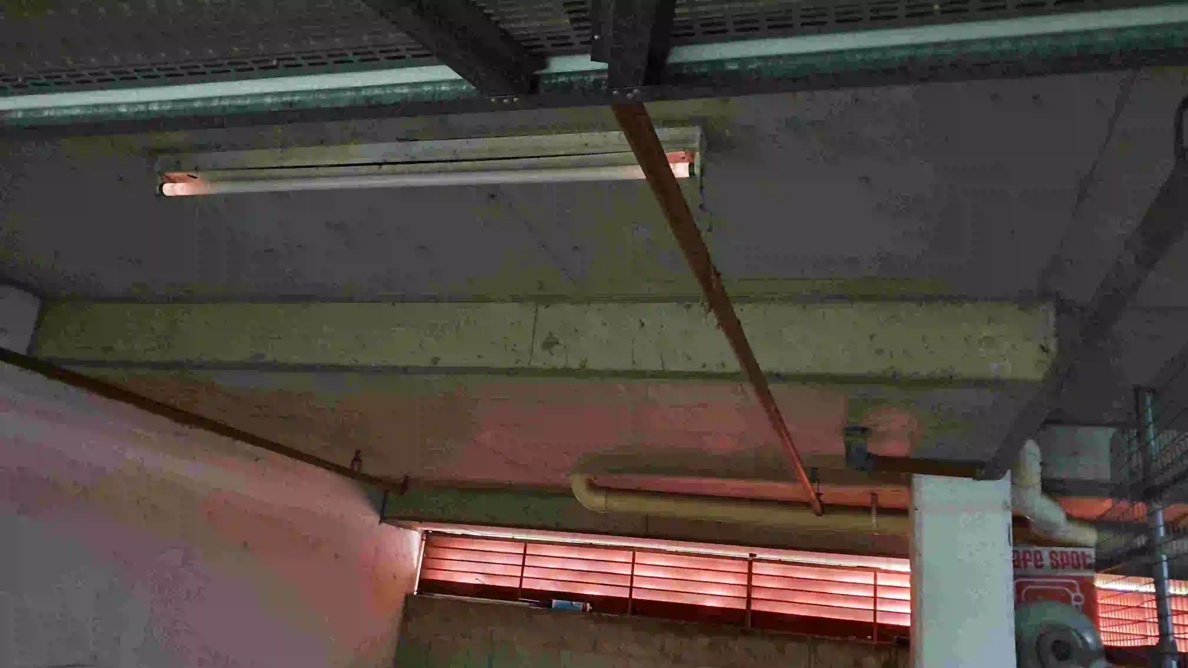 SP52948-Lot-132-garage-faulty-lights-for-two-days-photo-1-13Feb2022.webp