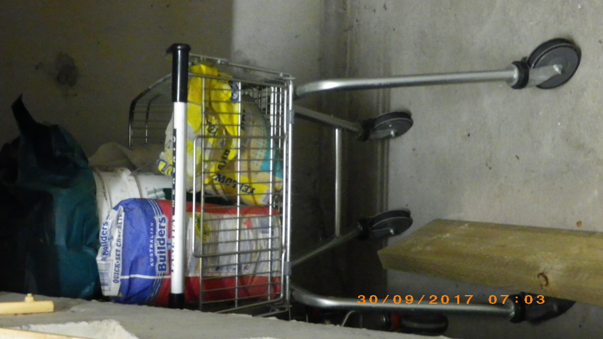 SP52948-hiding-shopping-trolleys-behind-fire-doors-30Sep2017.jpg