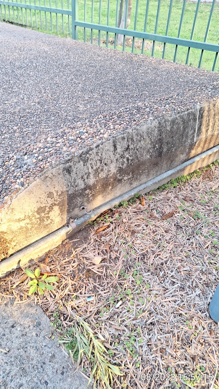SP52948-rampant-smoking-risks-and-pollution-near-carwash-area-photo-8-17Aug2023.webp