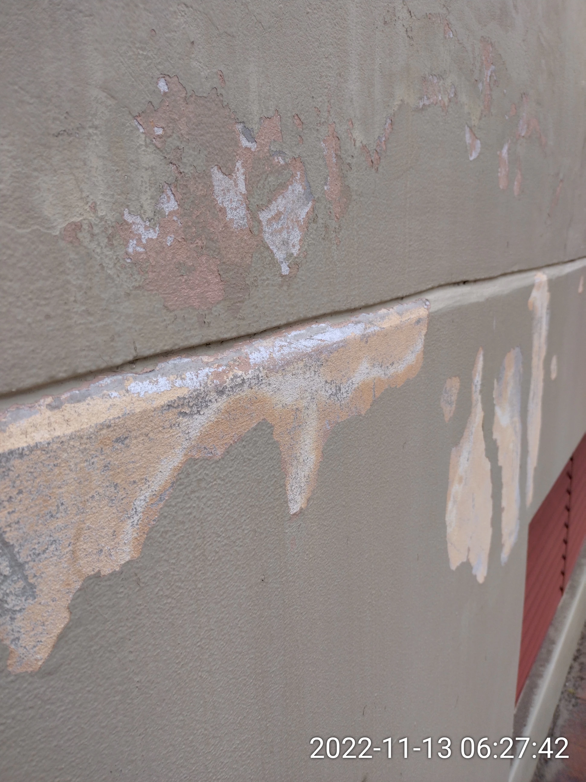 SP52948-water-damages-on-garden-bed-wall-near-tennis-courts-13Nov2022-photo-51.webp