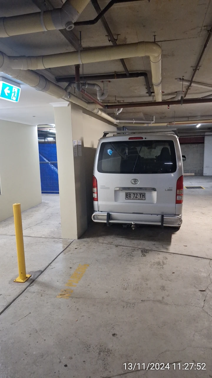 SP52948-Block-A-illegally-parked-van-for-several-hours-13Nov2024