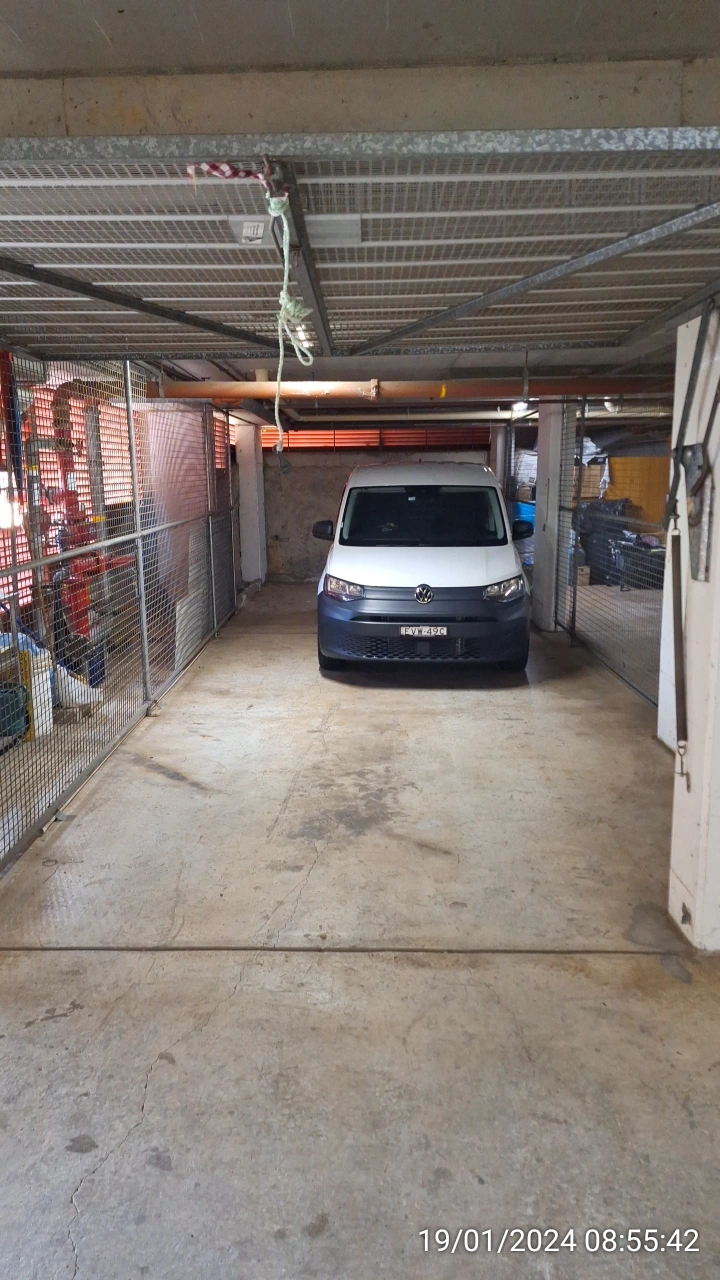 SP52948-maintenance-staff-regularly-parking-in-private-garages-whilst-designated-parking-spot-left-vacant-19Jan2024