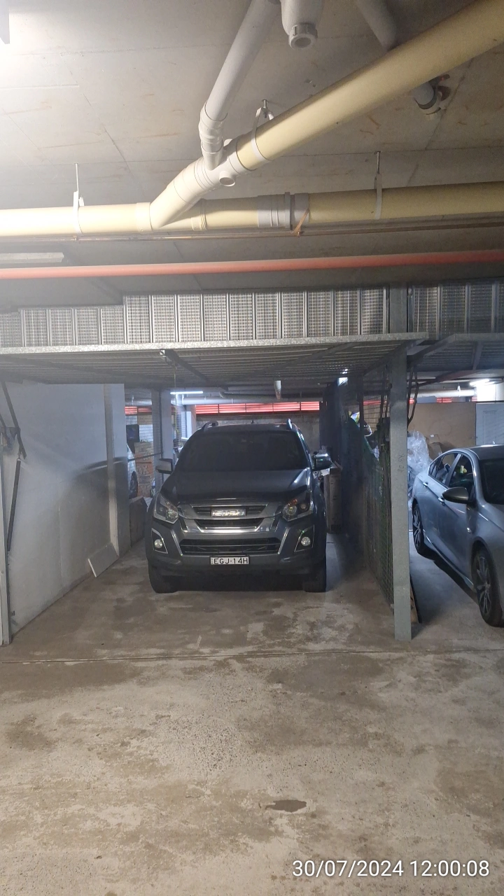 SP52948-maintenance-staff-regularly-parking-in-private-garages-whilst-designated-parking-spot-left-vacant-30Jul2024